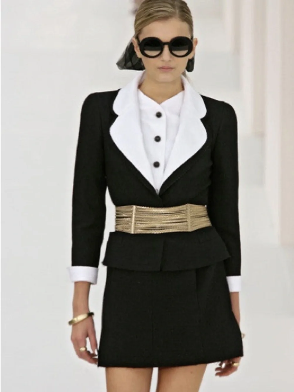 Chanel SS 2007 Chain Belt - Picture 2 of 8